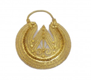 Yellow gold traditional nose ring of Himachal Pradesh
